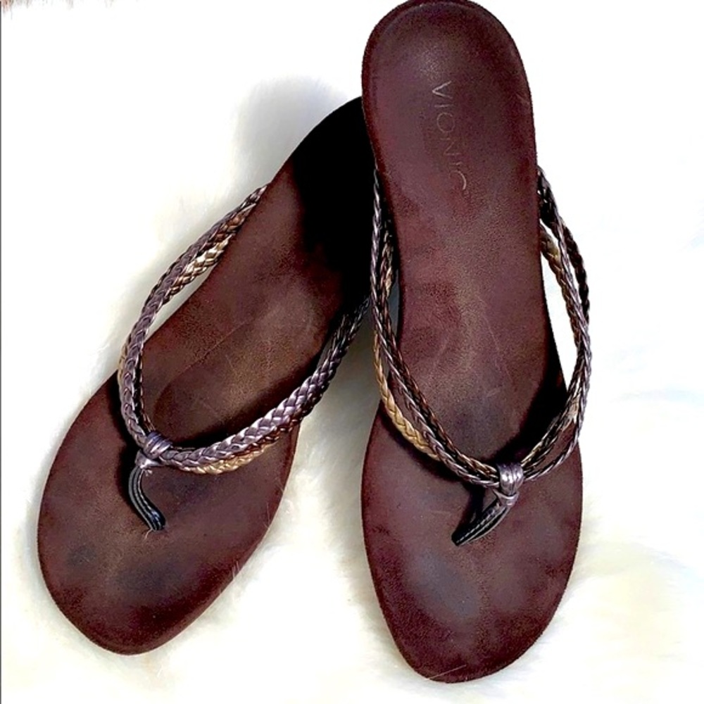 Vionic Braided/metallic strap sandals size 10